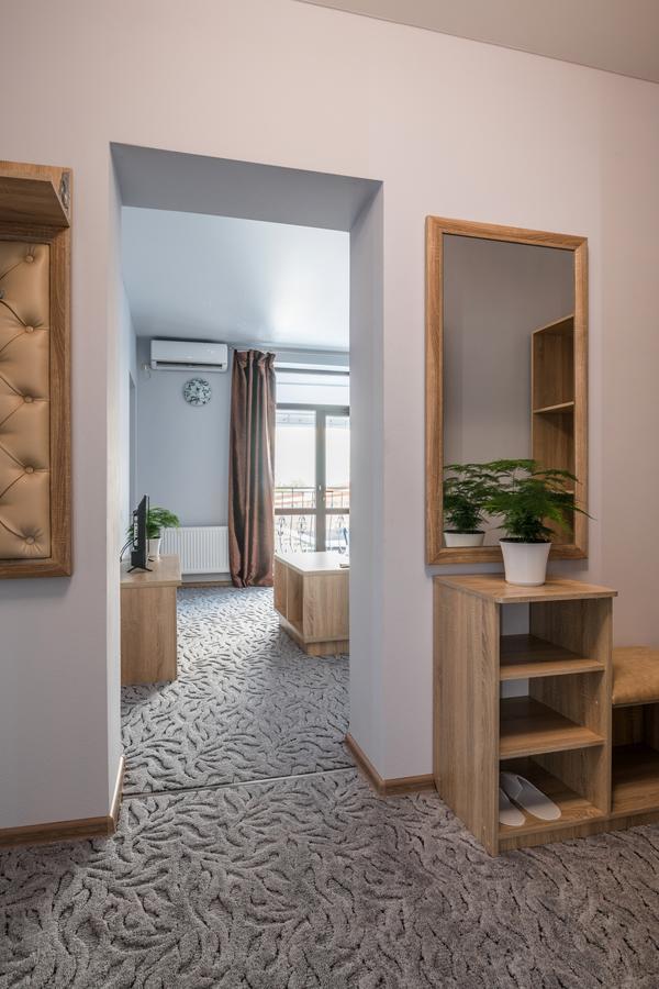Hotel Aqua Marina Chersoń Zewnętrze zdjęcie